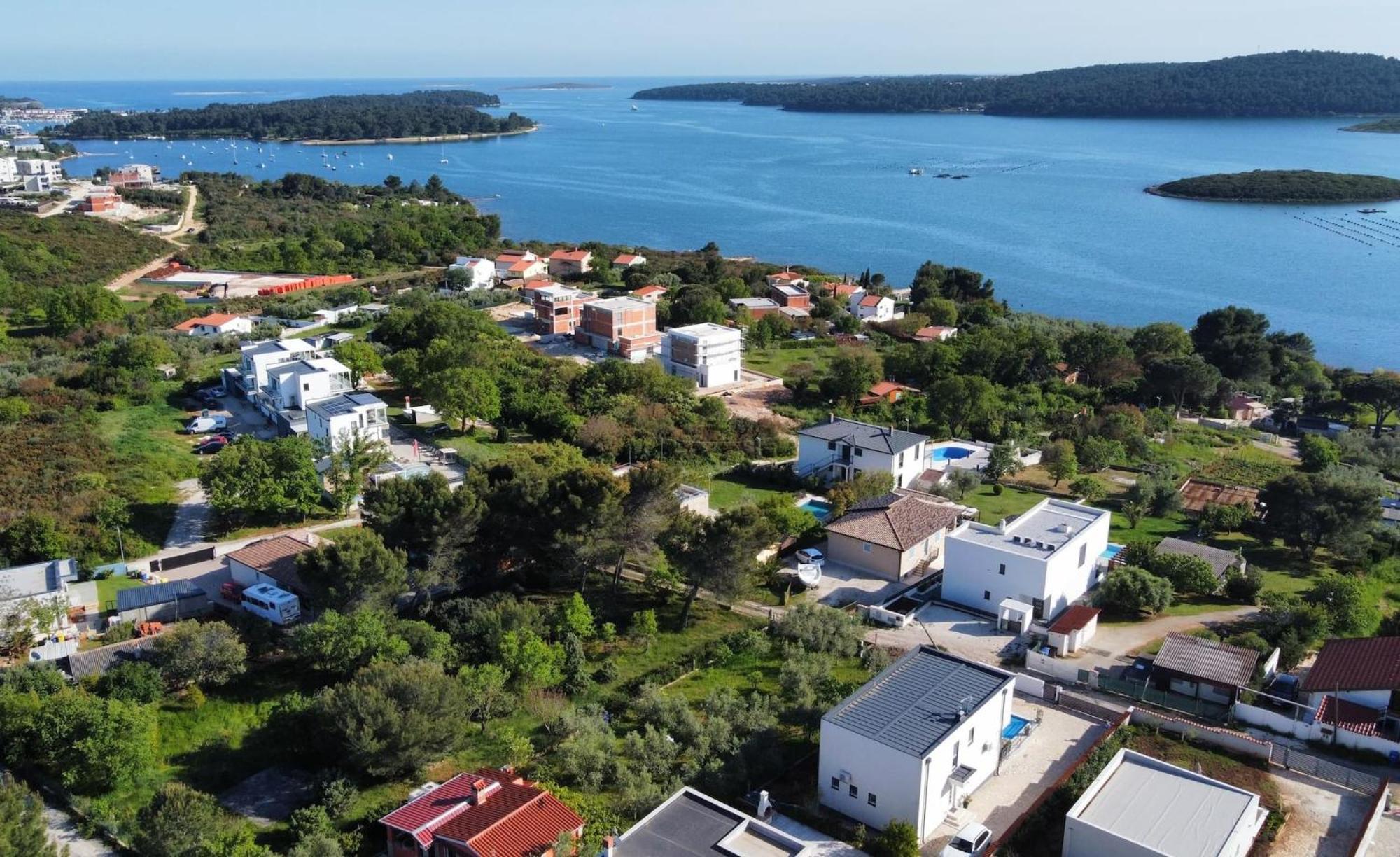 Villa Pura Vida With Sea View Пула Экстерьер фото